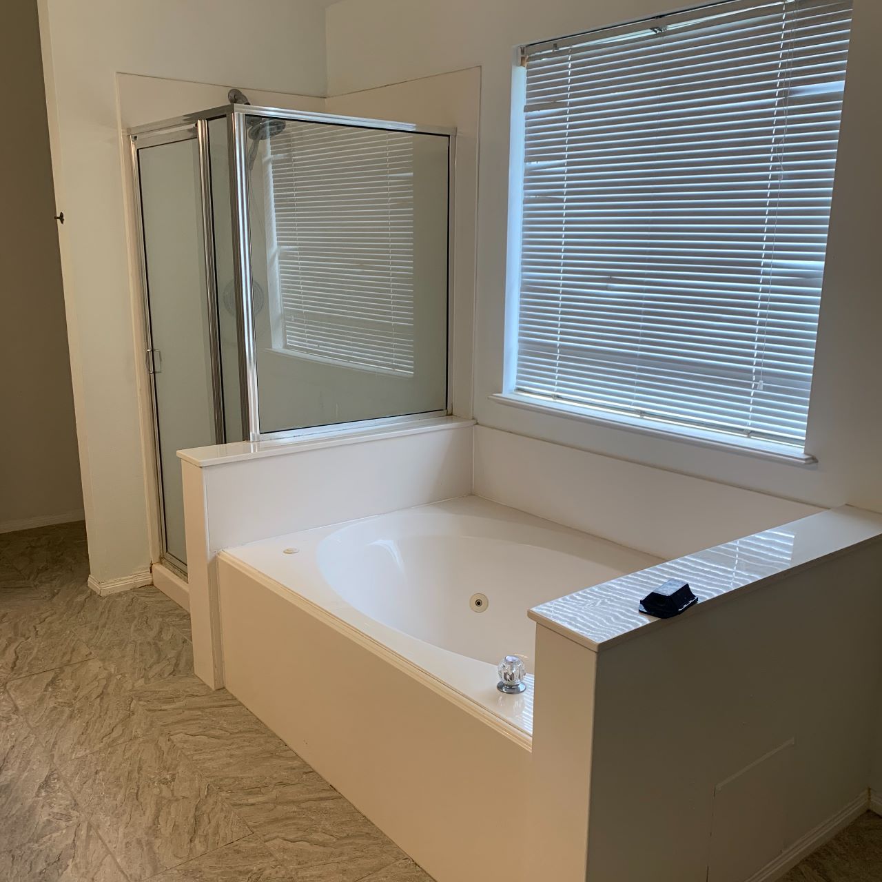 24914-Spring-bathroom-remodeling (5)